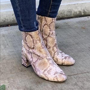 chinese laundry keepsake boots